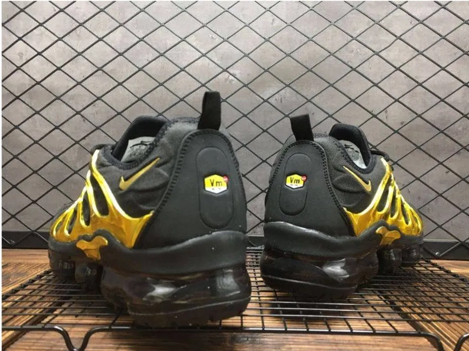 Baskets Nike Tn Air VaporMax Plus Black Gold