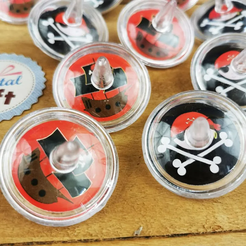 Lot de 12 toupies - Pirate